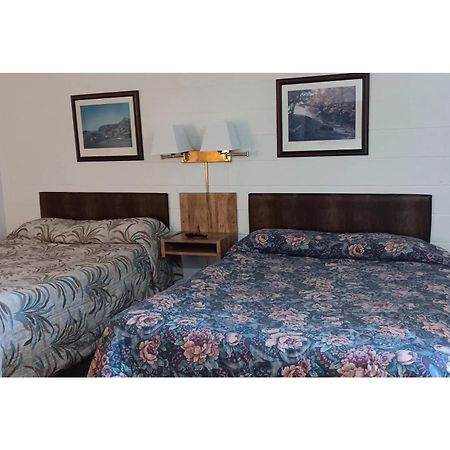 Scotwood Motel By Oyo Washburn Nd מראה חיצוני תמונה