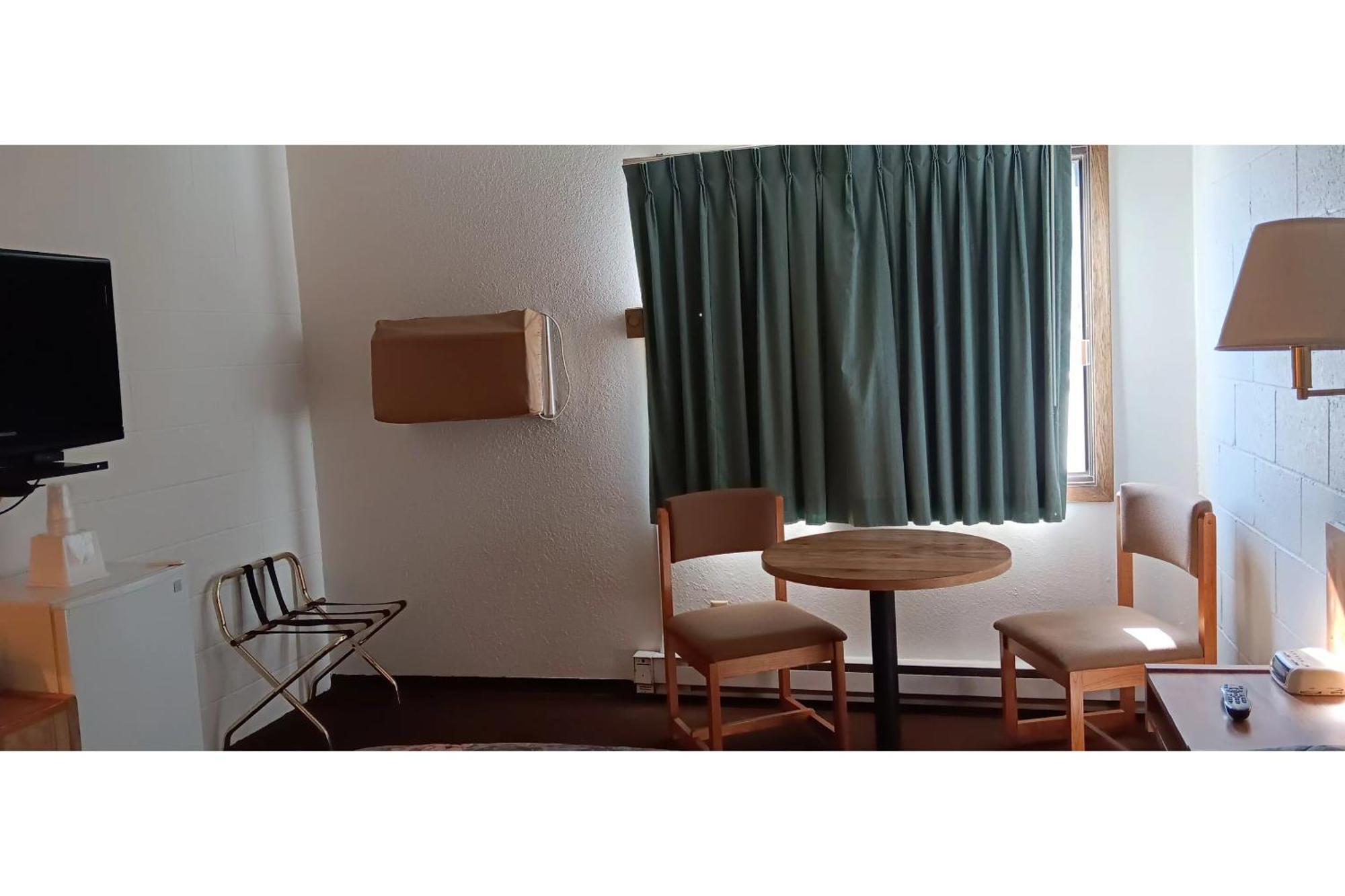 Scotwood Motel By Oyo Washburn Nd מראה חיצוני תמונה